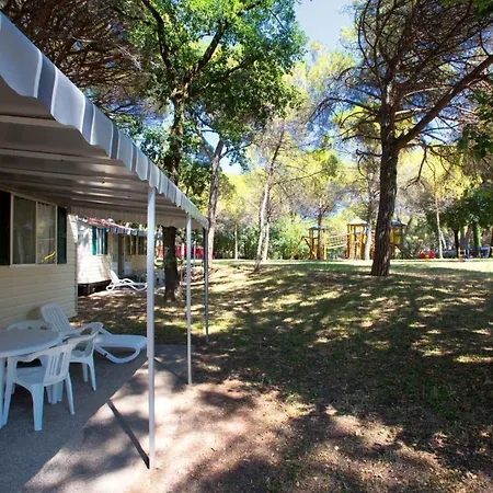 פארק נופש Mobilehome In Grado 53705 *