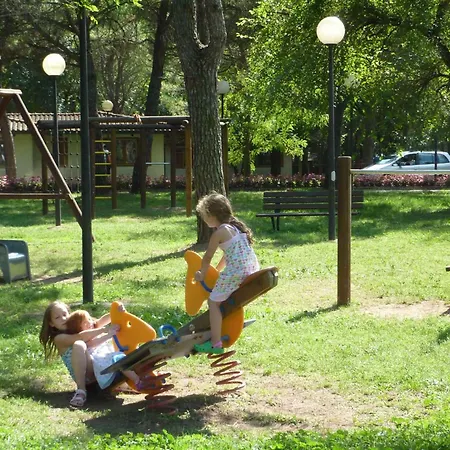 Feriepark Mobilehome In Grado 53705 Belvedere (Friuli Venezia Giulia)