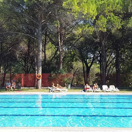 Mobilehome In Grado 53705 פארק נופש *